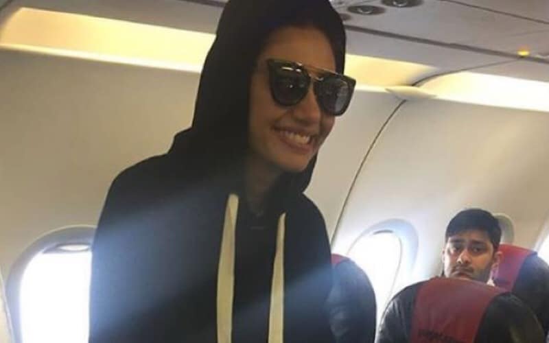 Team 'Verna' Surprises Passengers On A Flight From Karachi To Lahore