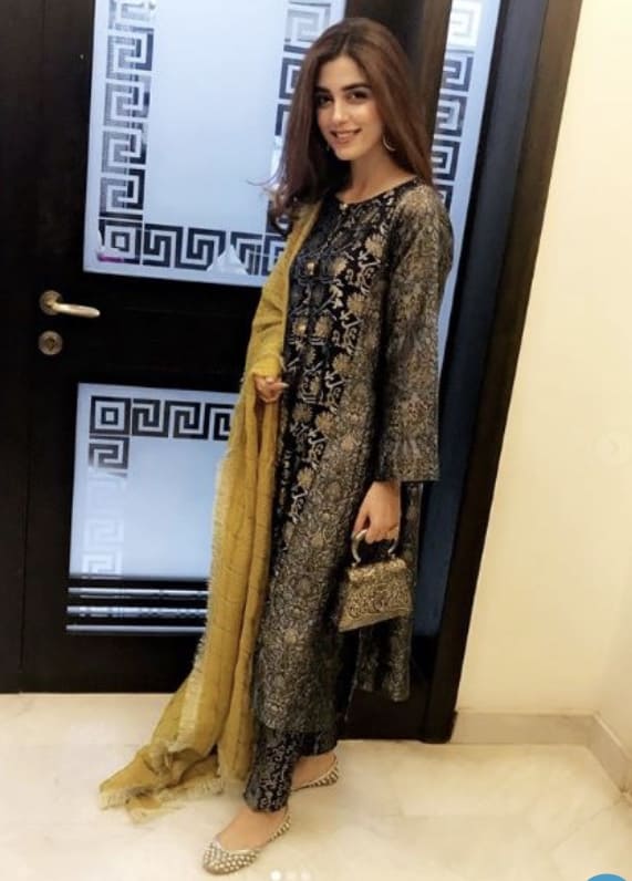 Maya Ali Is Wedding Season Goals Personified | Reviewit.pk