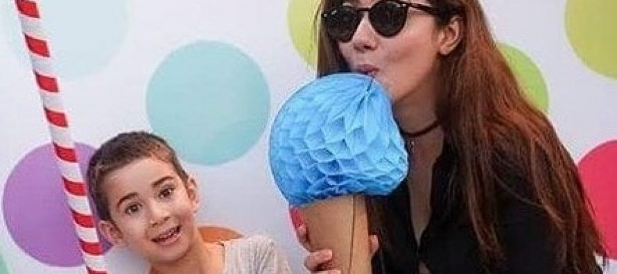 Azlan Uses Mom Mahira’s Twitter For The Best Thing!