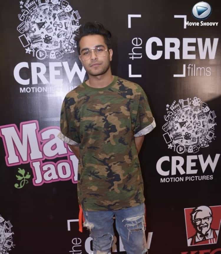 Celebrities At Movie Premiere Of “Maan Jao Na”