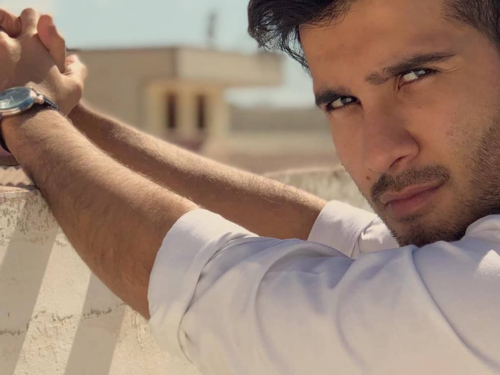 Feroze Khan Is Tying The Knot This Month! | Reviewit.pk