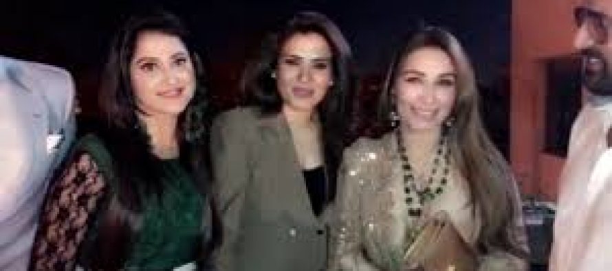 Resham And Reema Khan Openly Support Ali Zafar!