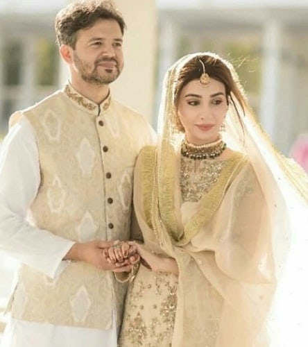 Ayesha Khan And Major Uqbah Got Nikkahfied!