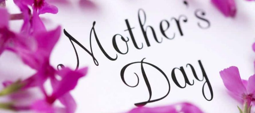 Pakistani Celebs Celebrated Mother’s Day!