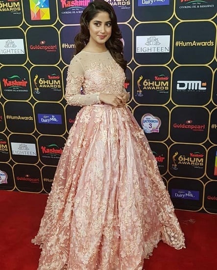 Celebrities Dazzle At Hum Awards 2018!