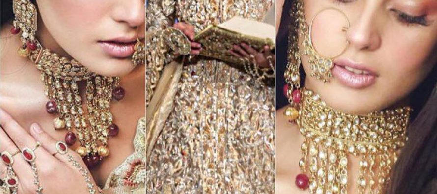 Iqra Aziz Is The Ultimate Book Nerd’s Dream