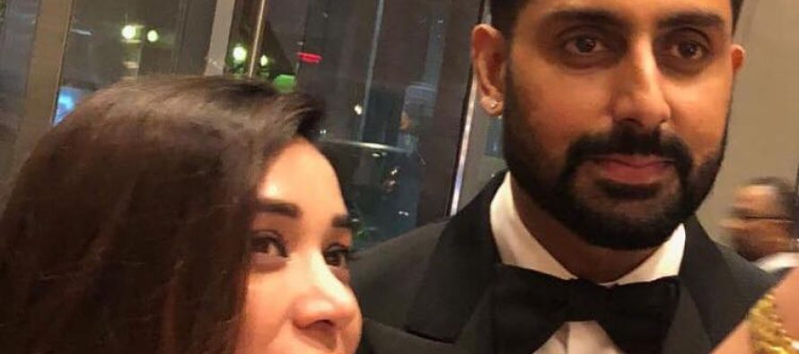 Komal Rizvi Met Abhishek Bachchan At TIFF