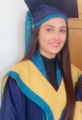 Ayeza-Khan-college