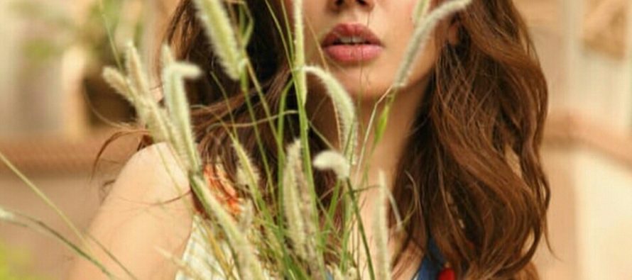 Mahira Khan Looks Ethereal In Latest Shoot