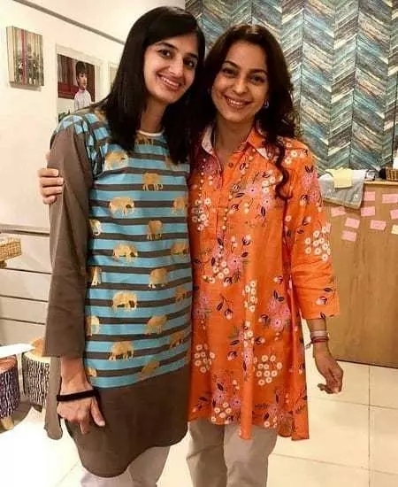 Juhi Chawla Loved Shopping In Karachi!