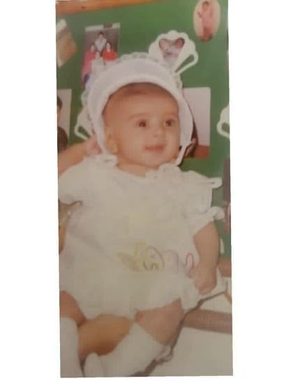 Ayeza Khan Shares Her Cutest Childhood Pictures!