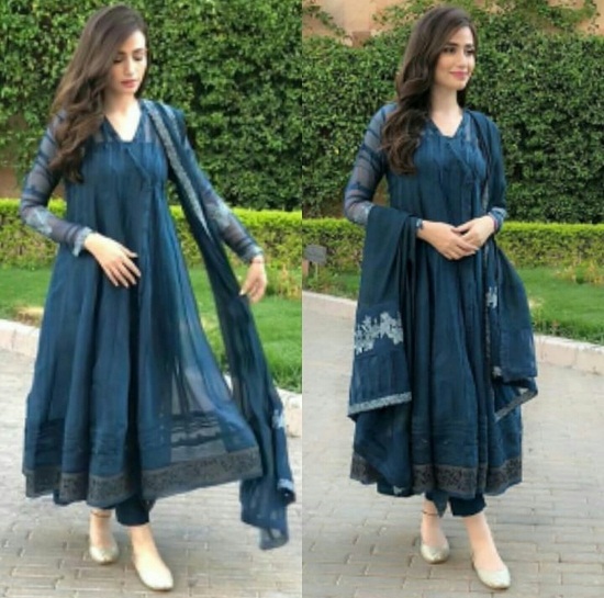 Who Wore It Better: Sajal Or Sana! | Reviewit.pk