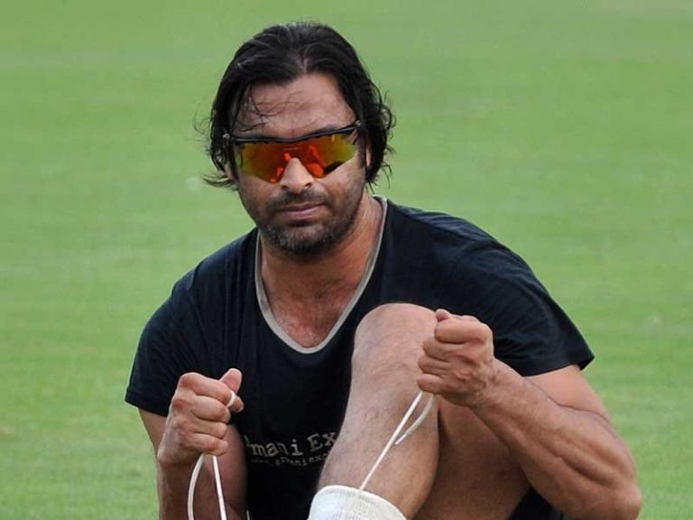 Shoaib Akhtar Got Angry With Indian Anchor
