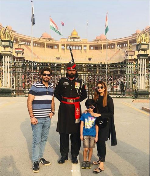 Syed Jibran At Wahga Border Lahore With Family