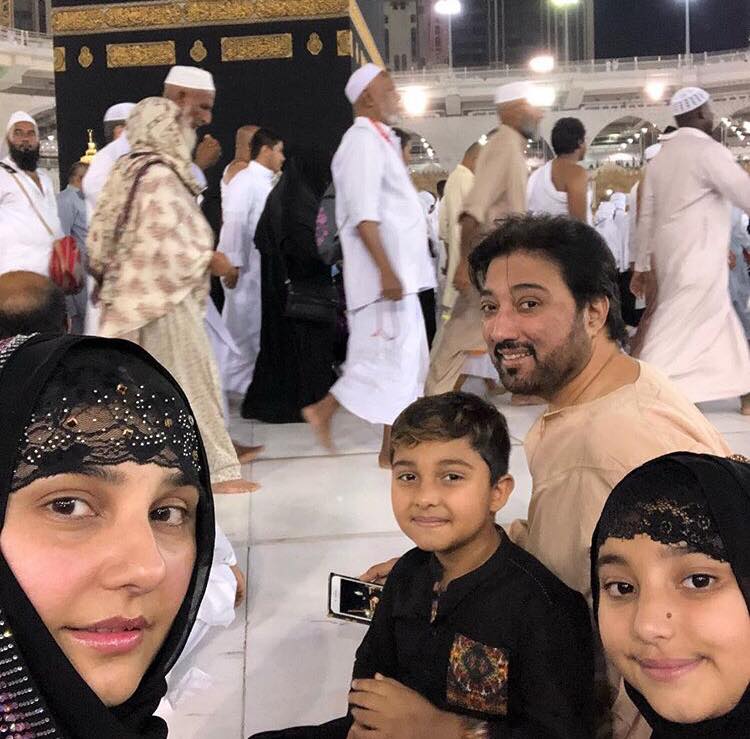 Javeria Saud And Family - Umrah Pictures