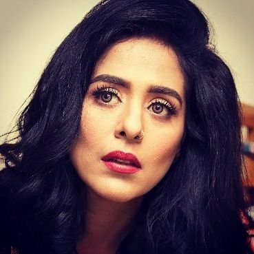 Yasra Rizvi talks about her upcoming film "Senti Aur Mental"