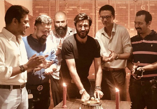 Aijaz Aslam Celebrates Birthday With Friends