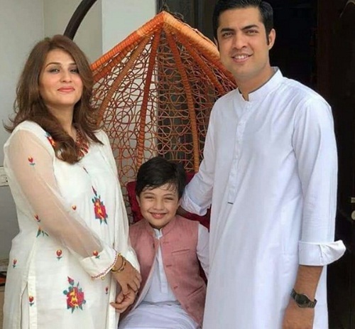 Iqrar ul Hassan With His Family-Pictures