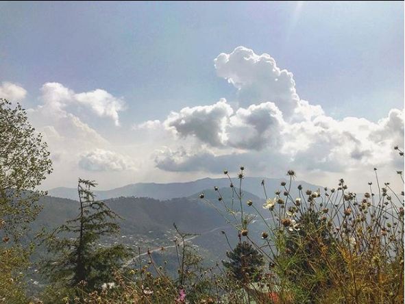 Hina Altaf’s Videos And Pictures From Murree