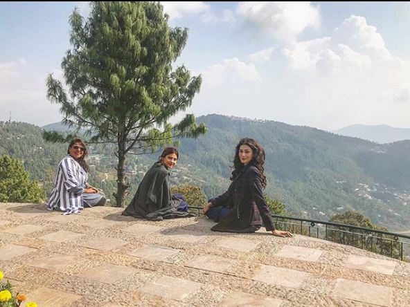 Hina Altaf’s Videos And Pictures From Murree