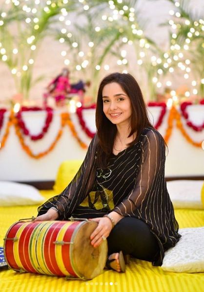 Juggun Kazim Hosted A Baby Shower For Her Niece