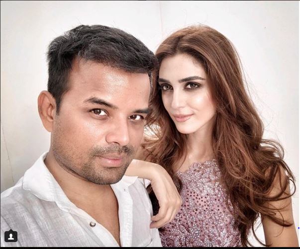 Maya Ali Shares Tea With Her Makeup Artist