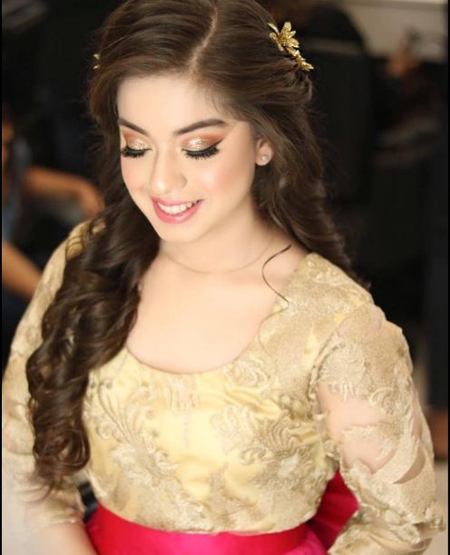 Makeup PhotoShoot Of Sara And Arisha Razi Khan