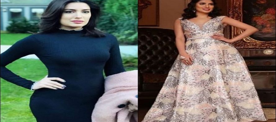 Mehwish Hayat Twinning With Her Mother