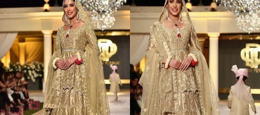 Mehwish Hayat Showstopper At Fashion Pakistan Week