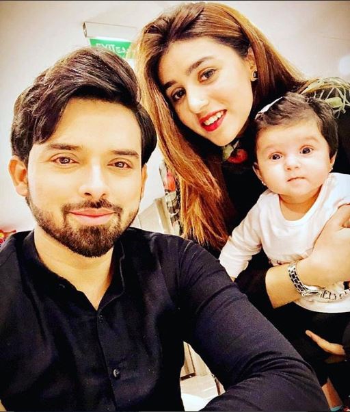 Actor Noman Habib With Wife And Daughter-Pictures