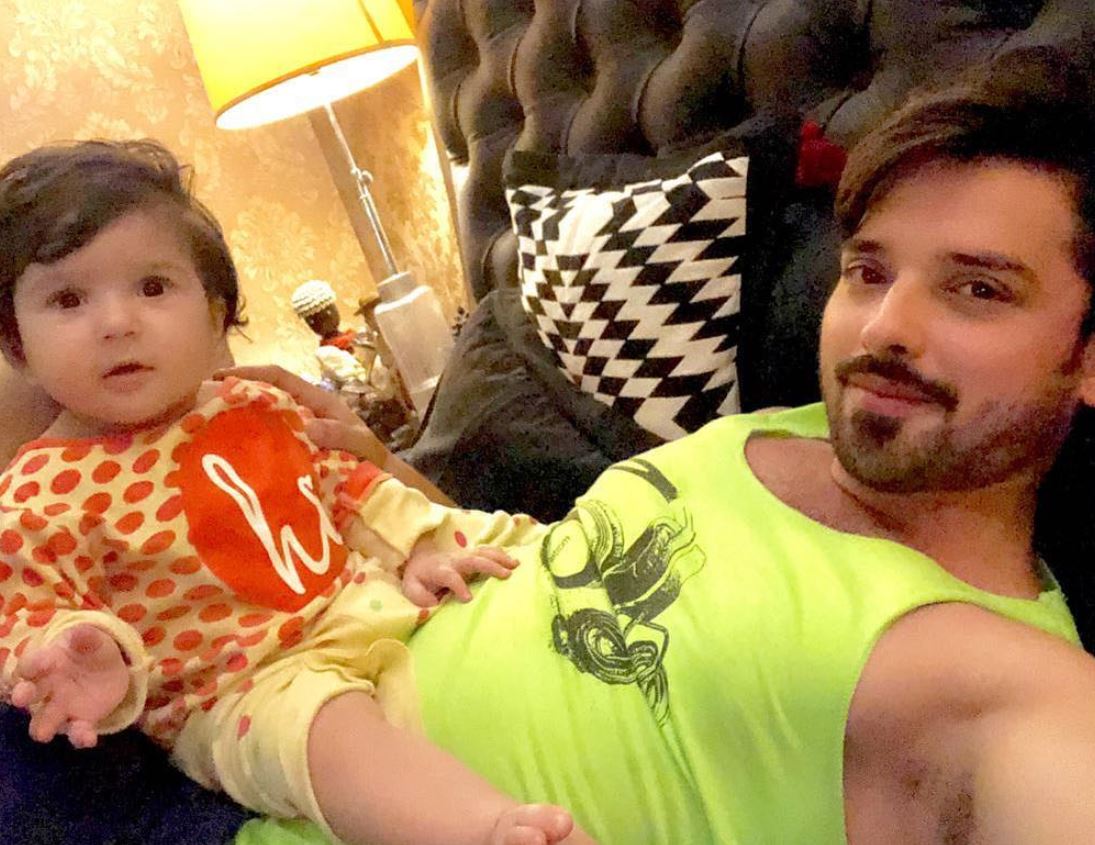 Noman Habib's Latest Pictures With His Wife and Daughter