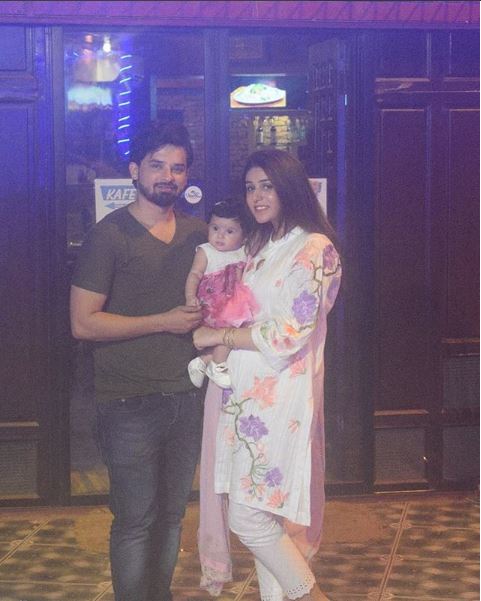 Noman Habib's Latest Pictures With His Wife and Daughter