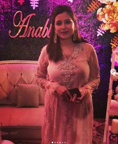 News Anchor Rabia Anum Blessed with a Baby Girl