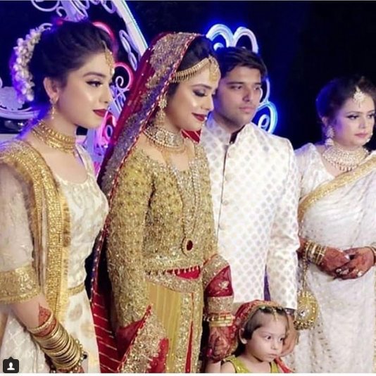 Sara Razi Khan Wedding Pictures New & Exclusive | Reviewit.pk