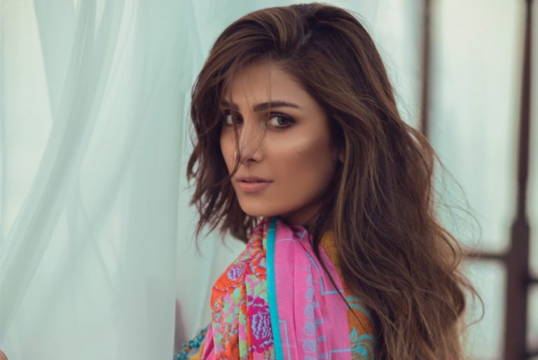 Ayeza Khan On Her Childhood, Motherhood And Professional Life