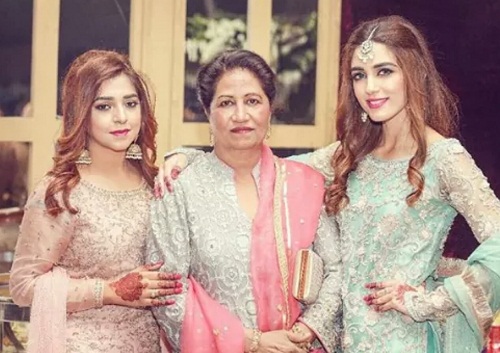 Maya Ali Is Very Close To Her Bother And Sister In Law