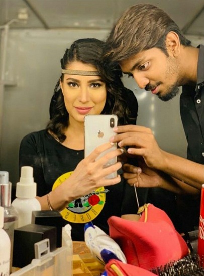 Mehwish Hayat Turns Rockstar For Web Series | Reviewit.pk