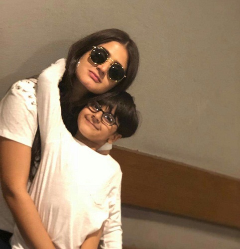 Hira Mani Is A Super Chill Mom