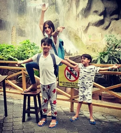 Hira Mani Is A Super Chill Mom