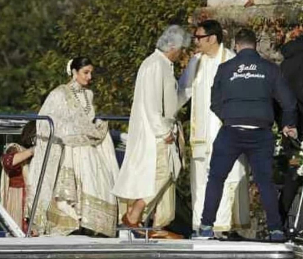 Ranveer Singh And Deepika Padukone Official Wedding Pictures