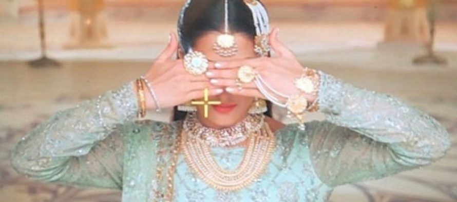 Mehwish Hayat Knows How To Stun Her Fans