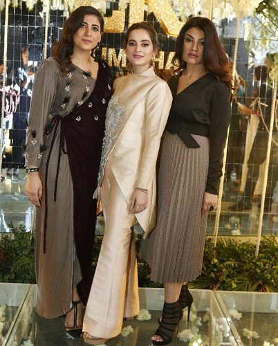 Aiman Khan At A Store Launch