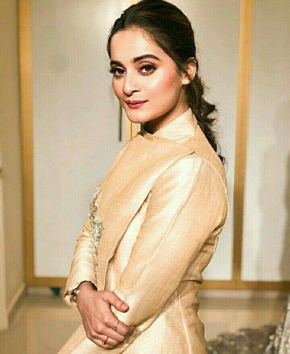 Aiman Khan At A Store Launch