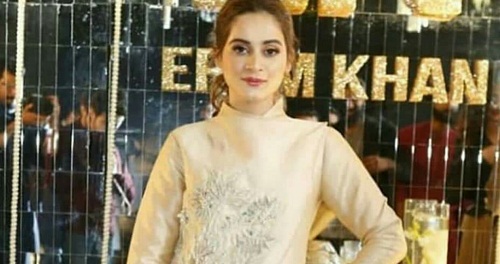 Aiman Khan At A Store Launch