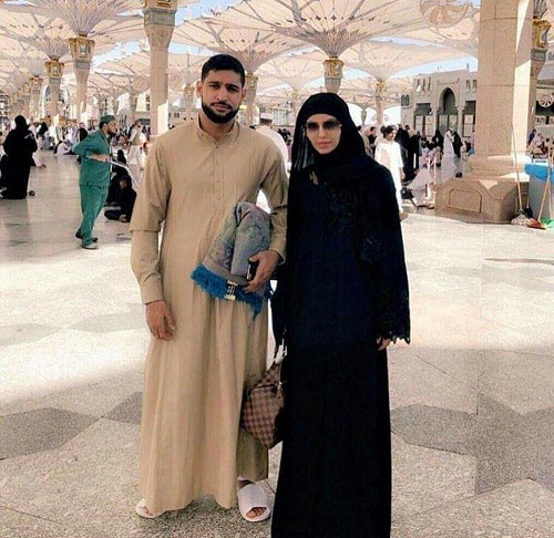 Amir Khan And Faryal Makhdoom Perform Umrah