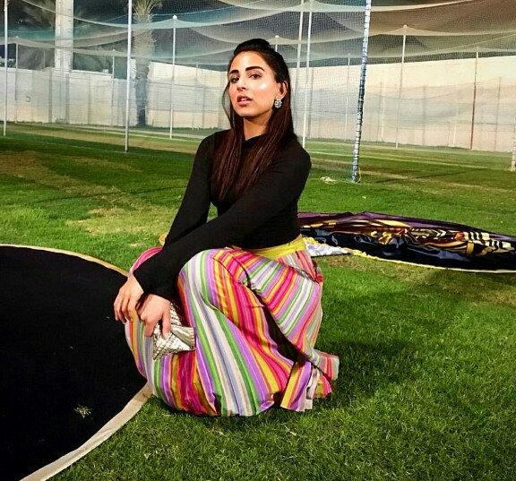 Ushna Shah Stuns In Her Latest Pictures