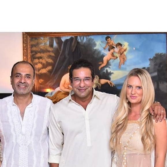 Celebrities Attended Deepak Perwani's Diwali Party