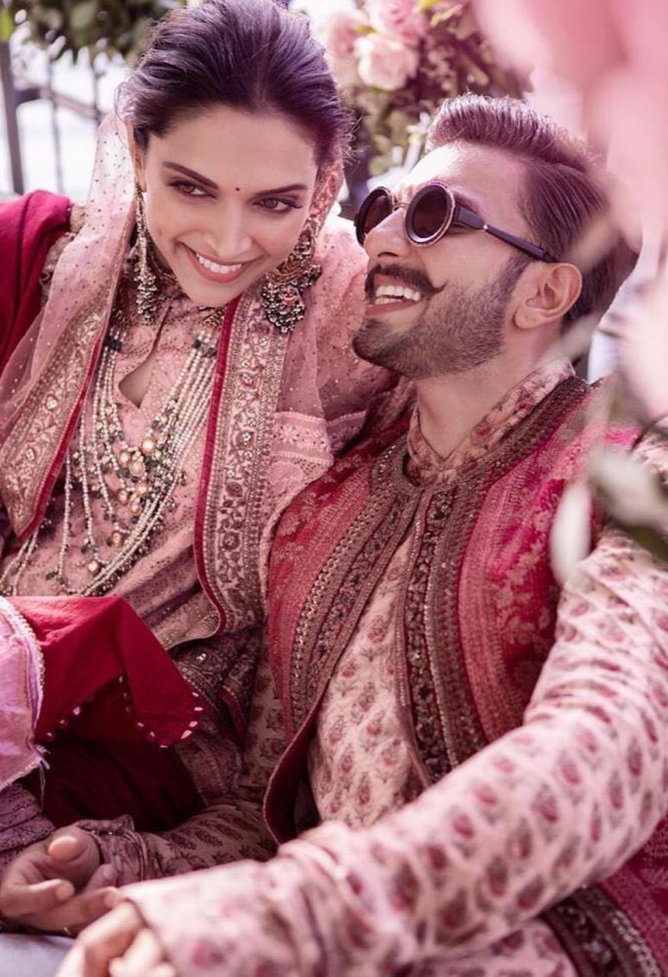 Deepika and Ranveer New Amazing Pictures of Wedding
