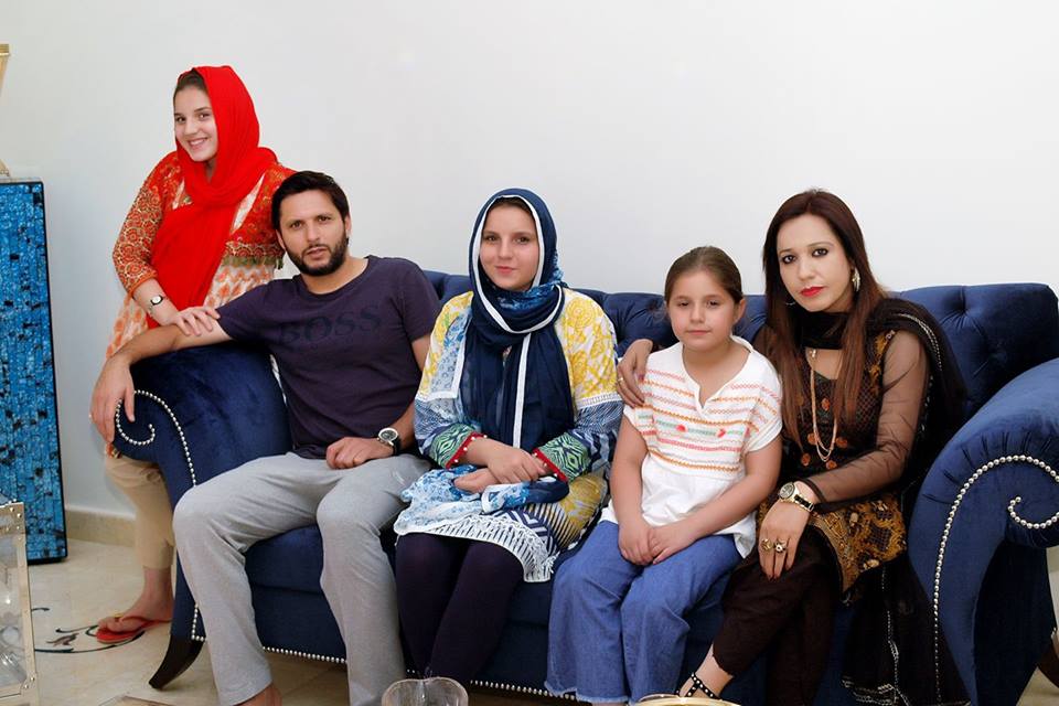 Shahid Afridi Family