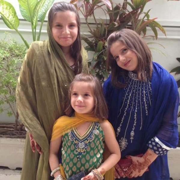 Shahid Afridi Family